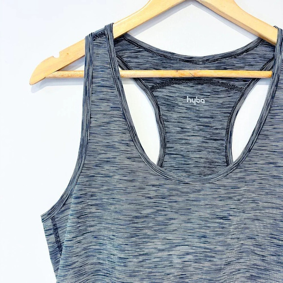 REITMANS HYBA – Grey active tank top | Lightweight racerback • - Picture 3 of 6